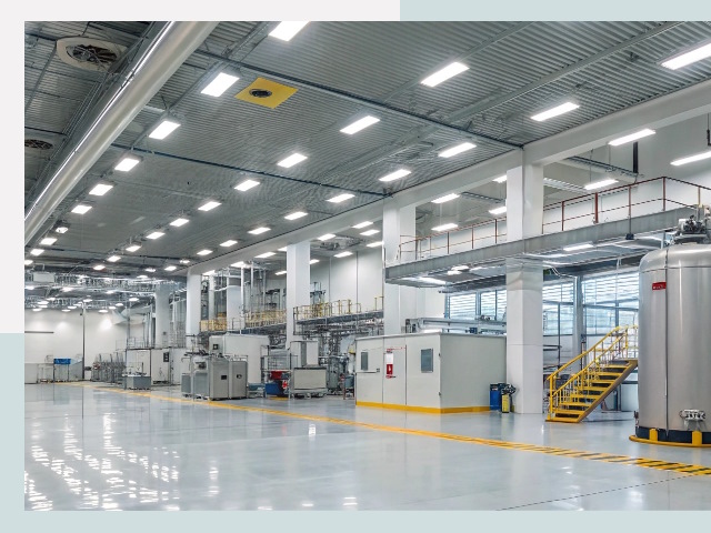 Освещение ангаров в Горячем Ключе от 620 руб. - Эффективные решения