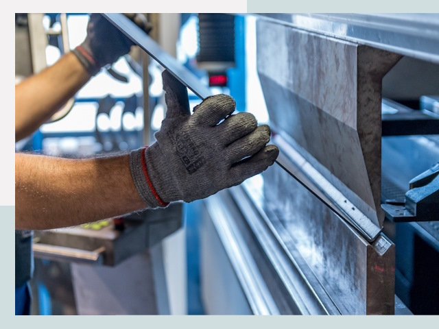 Гибка металла в Горячем Ключе